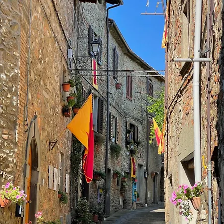 La Casa In Castello Holiday home *